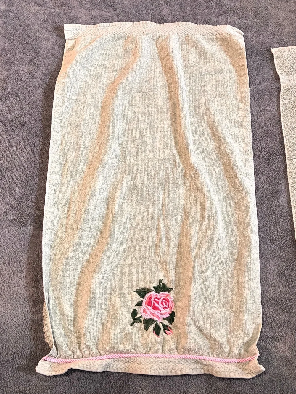 Vintage Towel Set Lot of 3 Embroidered Pink Rose Sage Green Hand Towels